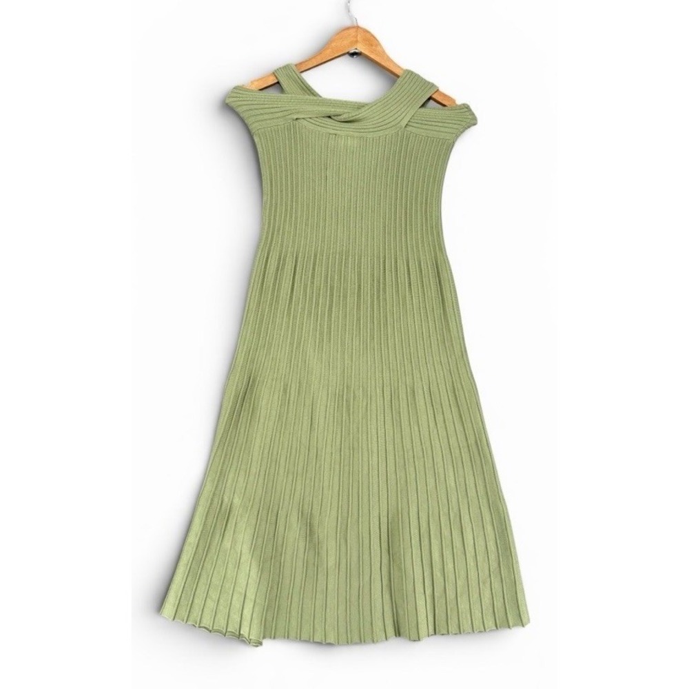 SOVERE Glory Knit Dress Green Tea Pistachio Off Shoulder Midi NWOT Size M